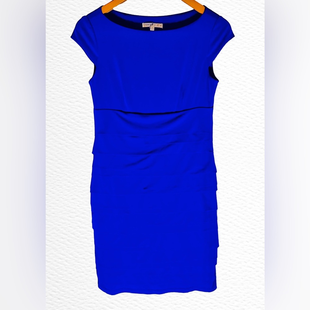 ✨5/$20 SANDRA DARREN ELECTRIC BLUE DRESS SIZE6✨
